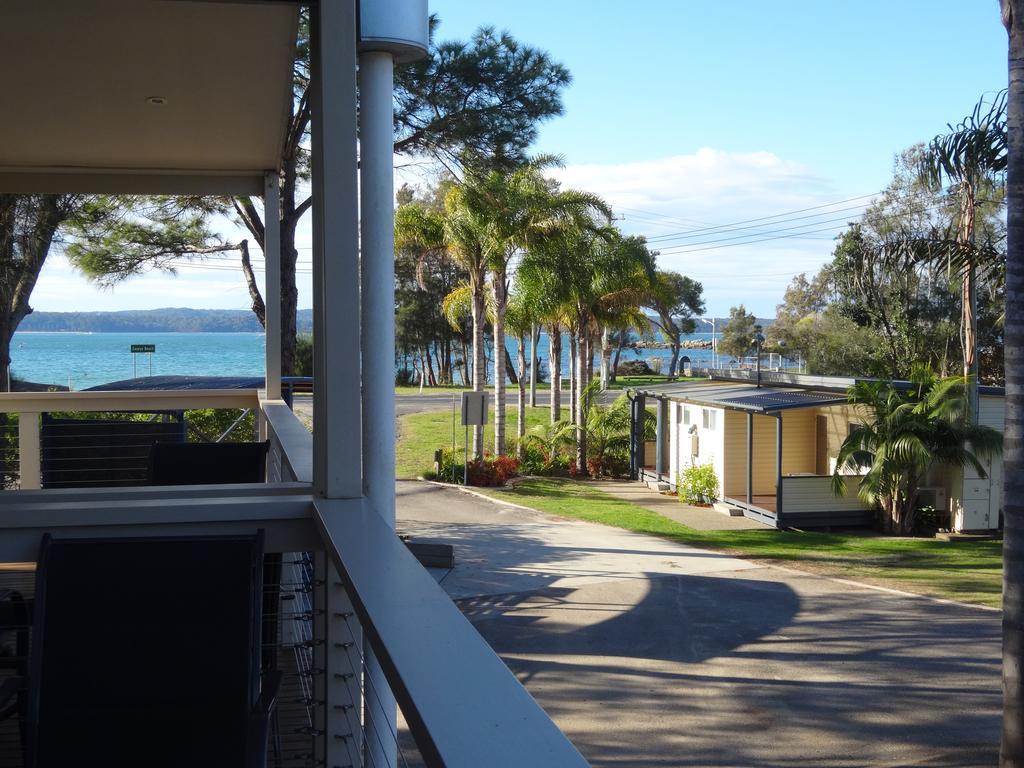 Caseys Beach Holiday Park Sunshine Bay エクステリア 写真