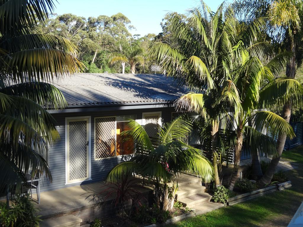 Caseys Beach Holiday Park Sunshine Bay エクステリア 写真