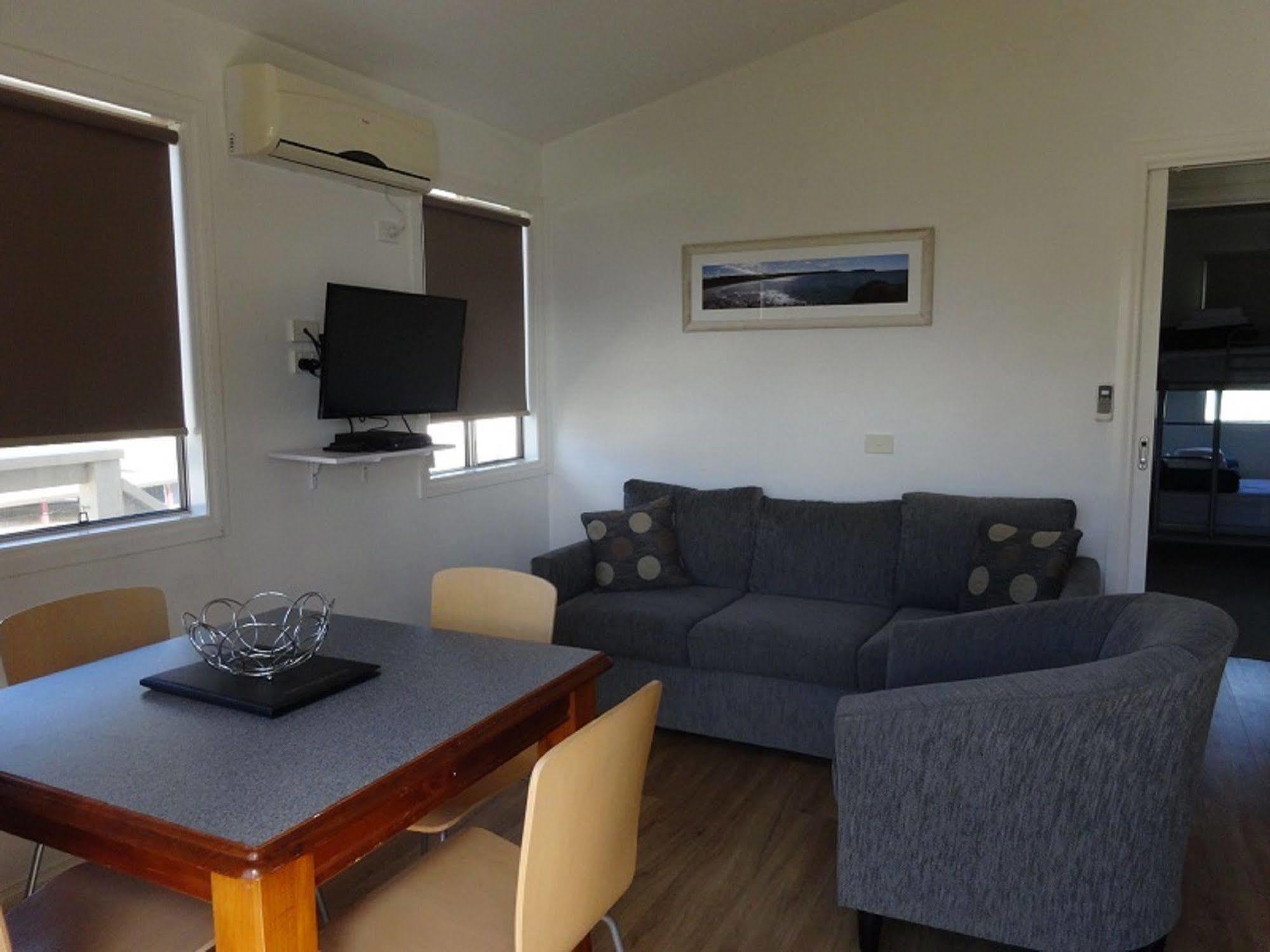 Caseys Beach Holiday Park Sunshine Bay エクステリア 写真