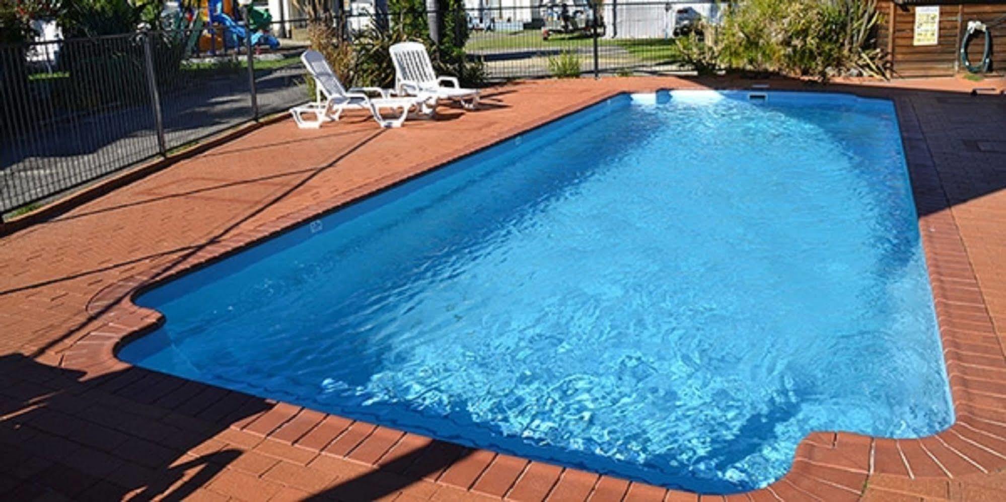 Caseys Beach Holiday Park Sunshine Bay エクステリア 写真